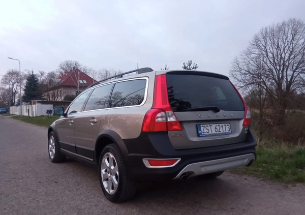 Volvo XC 70 cena 47500 przebieg: 266000, rok produkcji 2010 z Sandomierz małe 37